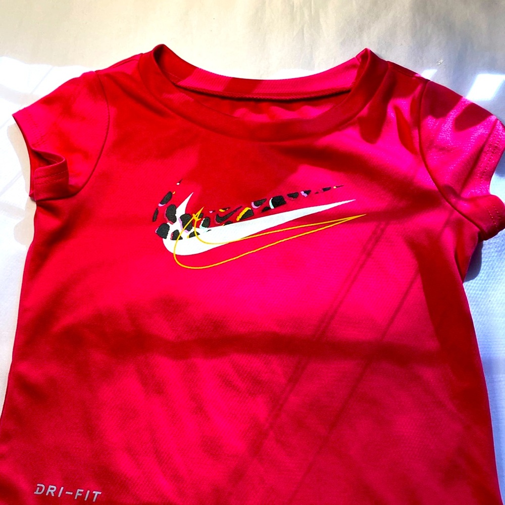 Nike Dry -Fit Girl Tshirt